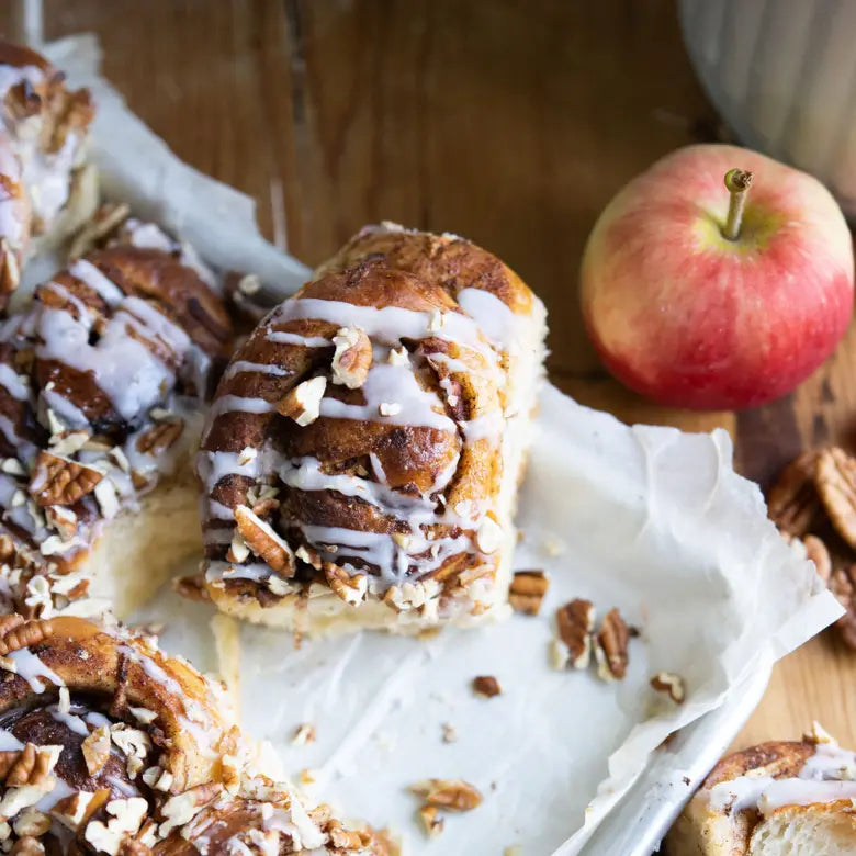 American Cinnamon Buns with apple & pecans