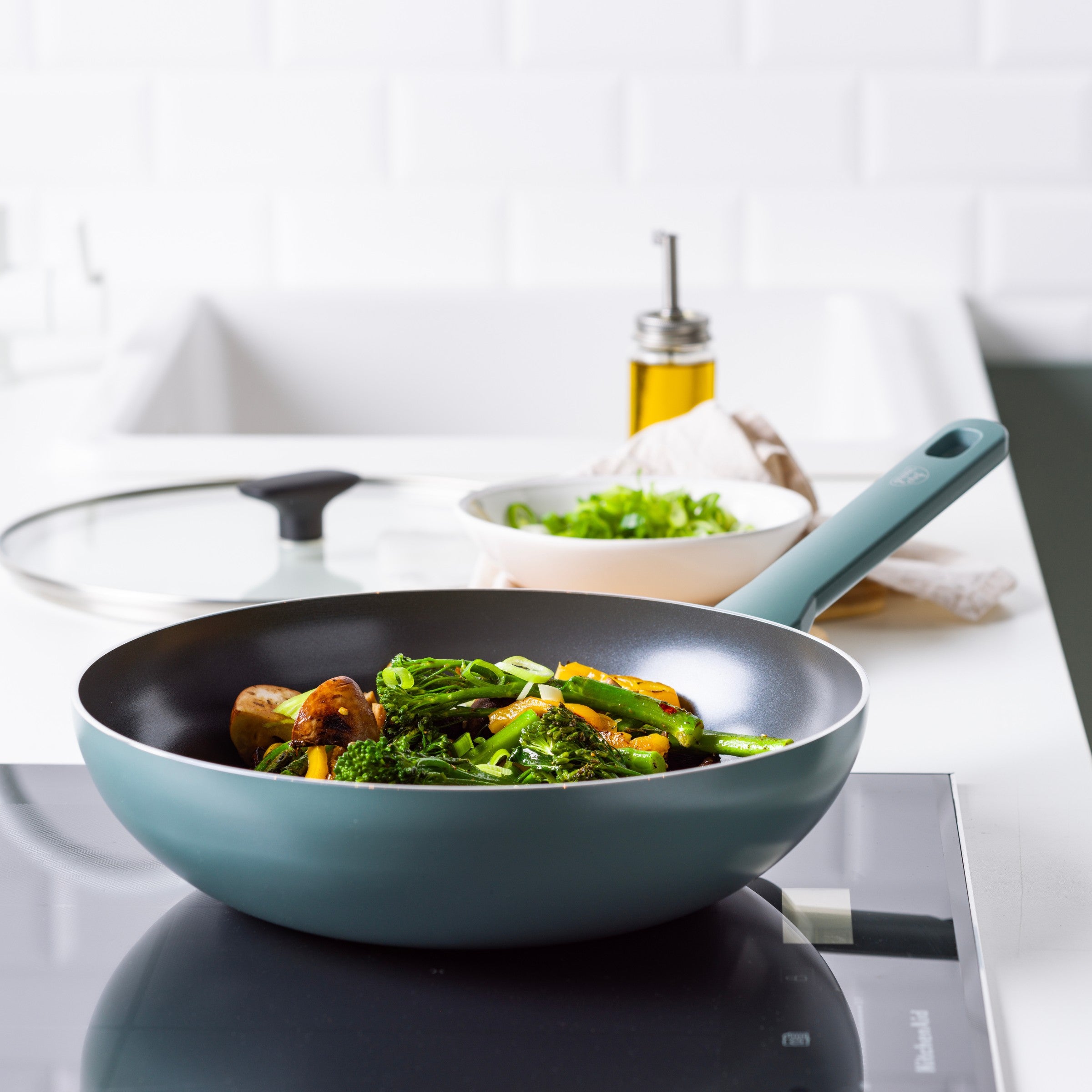 GreenChef Tones Covered Wok 28/32cm